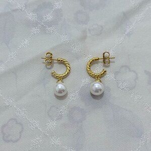 David Yurman Pearl Earrings Yellow C-Shaped Rubber Wire With Diamond